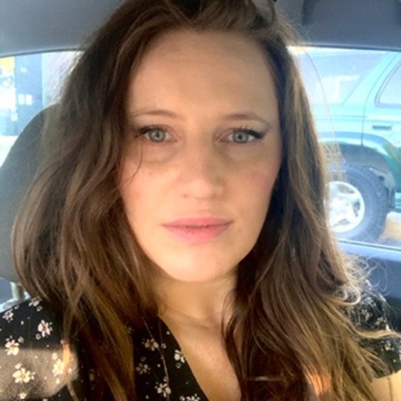 Meet your Posher, Paige - Picture 1 of 1